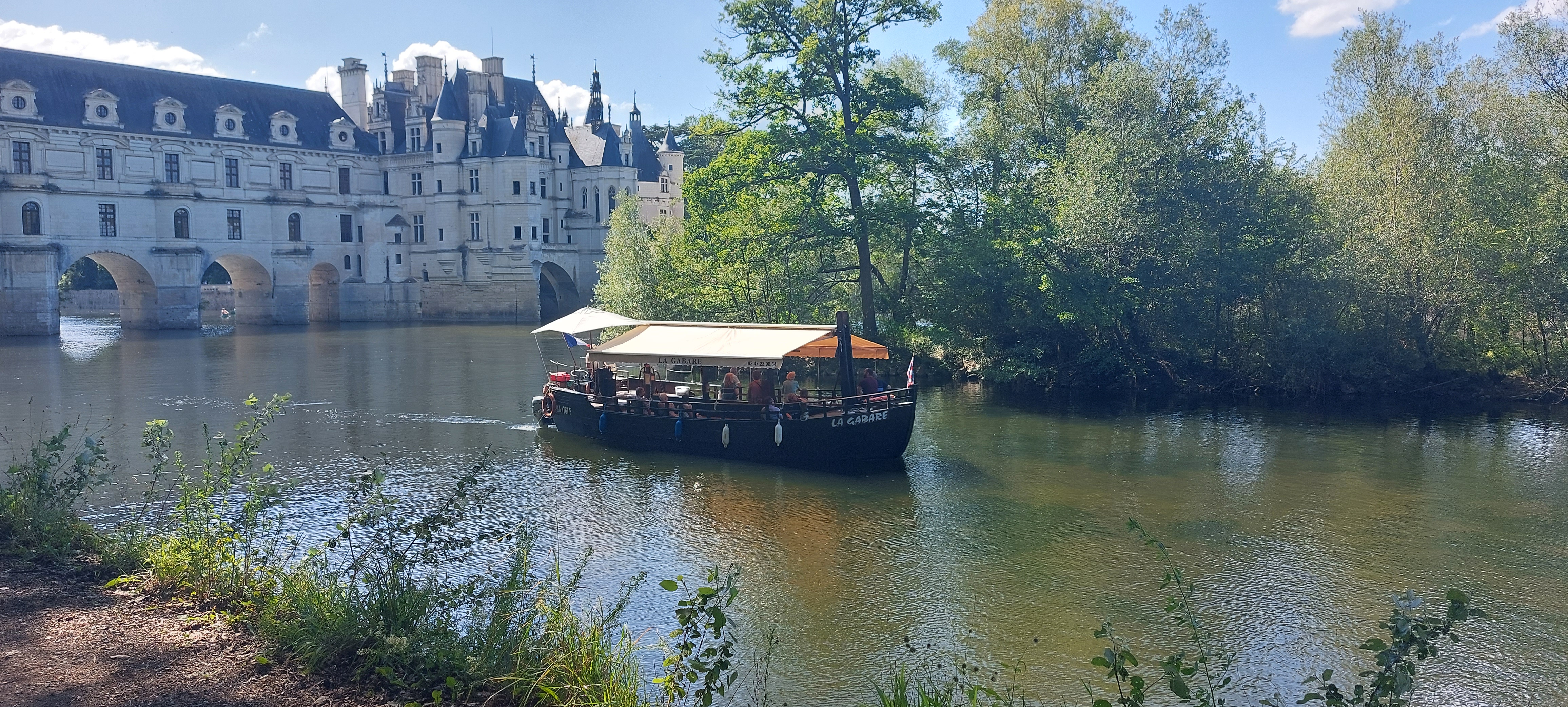 Autre vue du bateau restaurant La Bélandre.